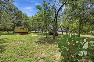 135 Side Saddle Dr, Cedar Creek, TX 78612 - Photo 9