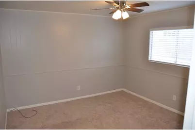 1209 Vance Street #14, Taylor, TX 76574 - Photo 15