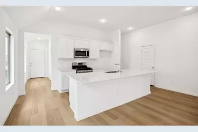 435 Lucky Avenue, Elgin, TX 78621 - Photo 3