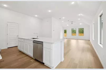 435 Lucky Avenue, Elgin, TX 78621 - Photo 7