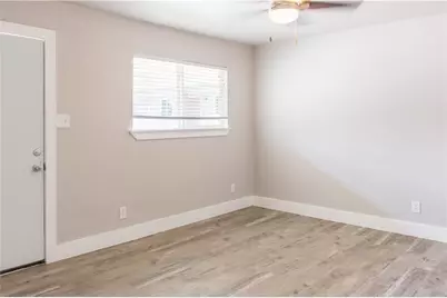 1302 E 52nd Street #105, Austin, TX 78723 - Photo 3