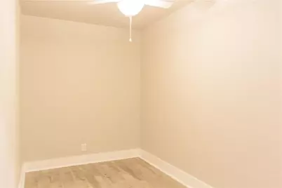 1302 E 52nd Street #105, Austin, TX 78723 - Photo 7