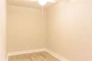 1302 E 52nd St, Austin, TX 78723 - Photo 7