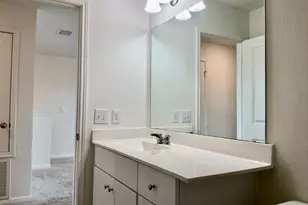 109 Pronghorn St, Hutto, TX 78634 - Photo 13