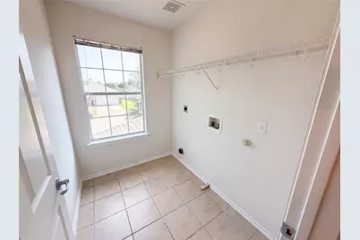206 Almquist Street, Hutto, TX 78634 - Photo 17