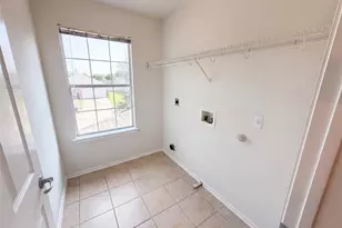 206 Almquist St, Hutto, TX 78634 - Photo 17