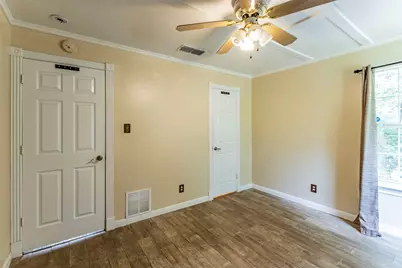 2520 Bitter Creek Drive, Austin, TX 78744 - Photo 7