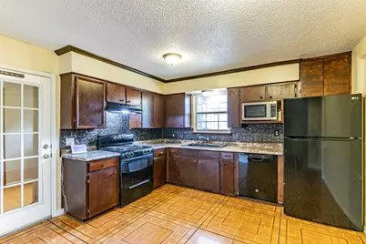 2520 Bitter Creek Drive, Austin, TX 78744 - Photo 5