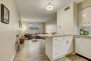 803 W 28th St, Austin, TX 78705 - Photo 7