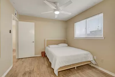 803 W 28th Street #103, Austin, TX 78705 - Photo 9
