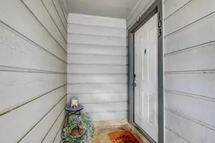 803 W 28th St, Austin, TX 78705 - Photo 19