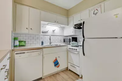 803 W 28th Street #103, Austin, TX 78705 - Photo 5