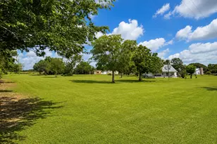 235 Park Ln, Fayetteville, TX 78940 - Photo 27