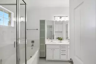 1900 Scofield Ridge Pkwy, Austin, TX 78727 - Photo 17