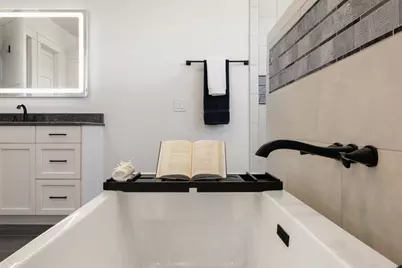 205 S Flat Rock Way, Johnson City, TX 78636 - Photo 27