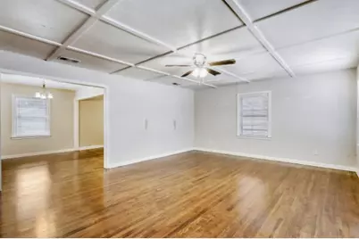 607 W North Loop Boulevard, Austin, TX 78751 - Photo 3