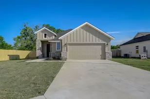 117 Callie St, Smithville, TX 78957 - Photo 1