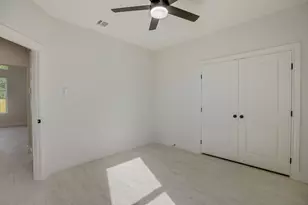 117 Callie St, Smithville, TX 78957 - Photo 33