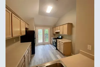 5710 Lark Creek Drive, Austin, TX 78744 - Photo 5