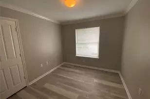 5710 Lark Creek Dr, Austin, TX 78744 - Photo 15