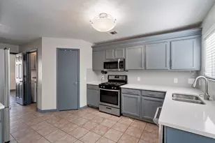 8001 Brienne Dr, Round Rock, TX 78681 - Photo 9