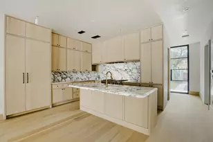 1104 Maufrais St, Austin, TX 78703 - Photo 7
