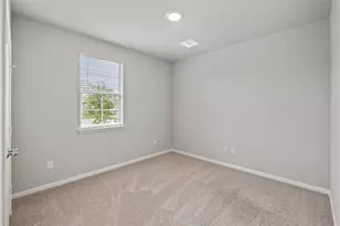 173 Frostweed Dr, Kyle, TX 78640 - Photo 7