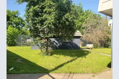 302 Carmen Court #130, Austin, TX 78752 - Photo 5