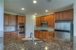 11209 Woodland Hills Trail, Austin, TX 78732 - Photo 7