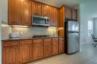 11209 Woodland Hills Trail, Austin, TX 78732 - Photo 9