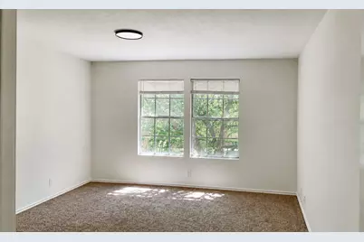 13800 Spring Heath Road, Pflugerville, TX 78660 - Photo 9