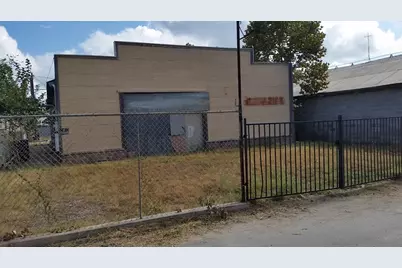 239 E Vaughn Street, Bertram, TX 78605 - Photo 3