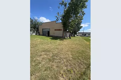 239 E Vaughn Street, Bertram, TX 78605 - Photo 5