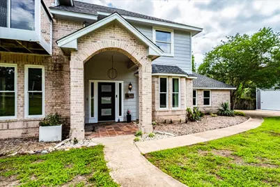 171 N Pin Oak Crossing, Elgin, TX 78621 - Photo 5