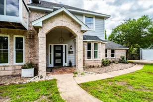171 N Pin Oak Crossing, Elgin, TX 78621 - Photo 5
