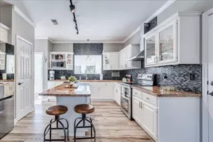 171 N Pin Oak Crossing, Elgin, TX 78621 - Photo 15