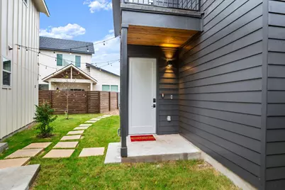 1105 S Meadows Drive, Austin, TX 78758 - Photo 13