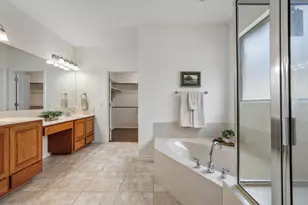 916 Heritage Oaks Bend, Georgetown, TX 78633 - Photo 15