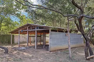 385 Alta Vista Dr, Bastrop, TX 78602 - Photo 37