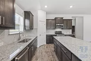 188 Danbark Dr, Buda, TX 78610 - Photo 7