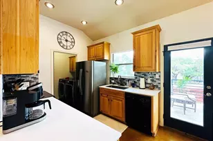 18401 Lakeland Dr, Lago Vista, TX 78645 - Photo 13