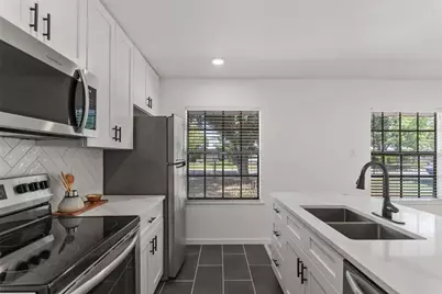 607 Magnolia Street, Bastrop, TX 78602 - Photo 15