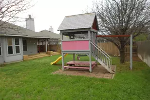 701 Los Robles Rd, Leander, TX 78641 - Photo 33