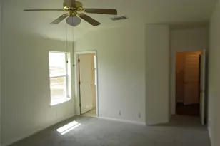 701 Los Robles Rd, Leander, TX 78641 - Photo 21