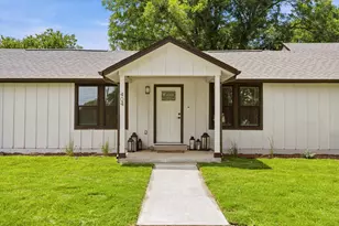 404 E Wolf St, Granger, TX 76530 - Photo 1