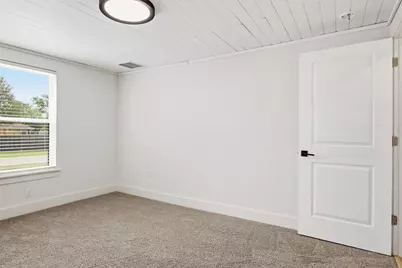 404 E Wolf Street, Granger, TX 76530 - Photo 15