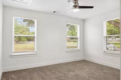 404 E Wolf Street, Granger, TX 76530 - Photo 25