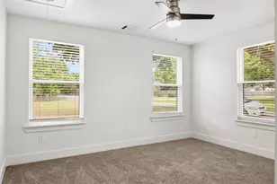 404 E Wolf St, Granger, TX 76530 - Photo 25