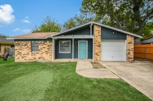 403 Edmond St, Taylor, TX 76574 - Photo 1