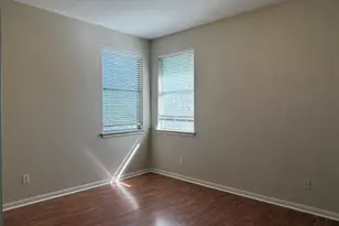 2100 Pipers Field Dr, Austin, TX 78758 - Photo 9